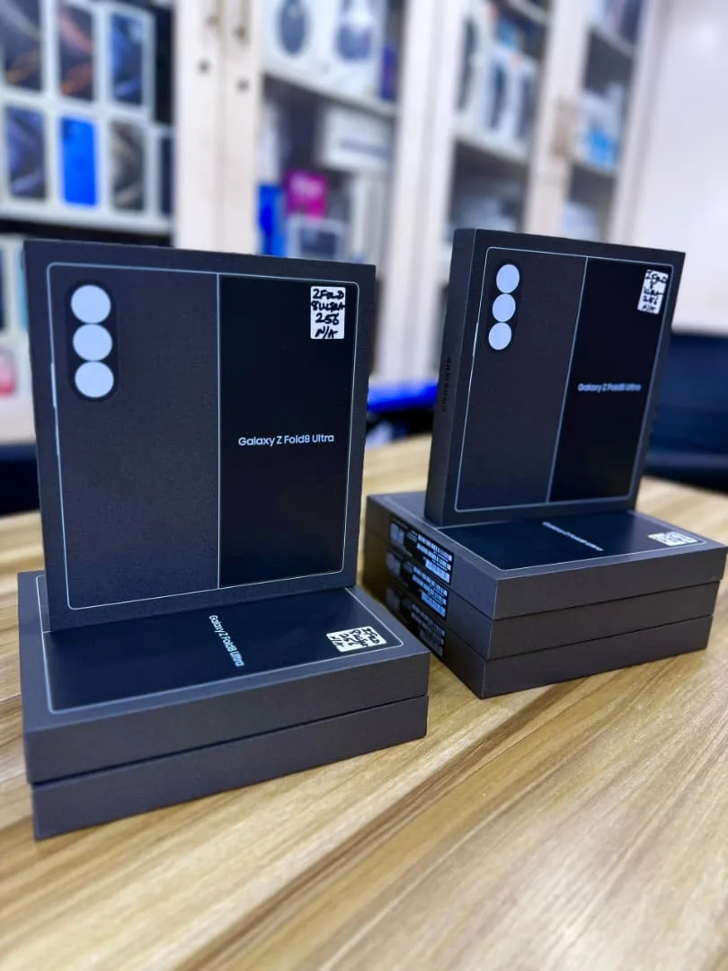SAMSUNG FOLD 8 ULTRA