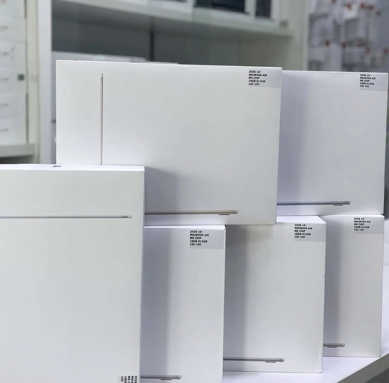 BRAND NEW MACBOOK AIR M5 2026