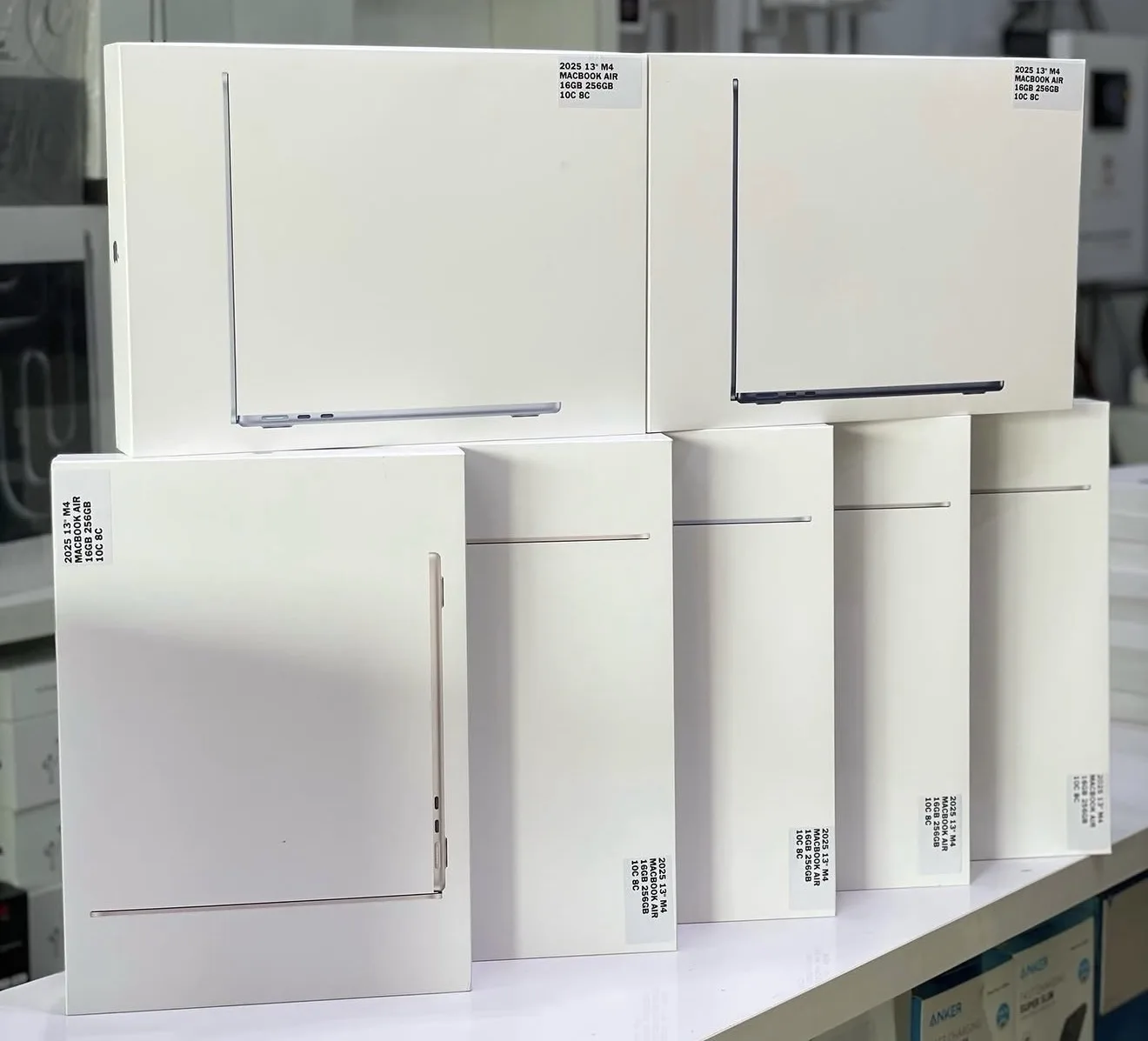 BRAND NEW MACBOOK AIR M4